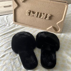 Skims Slippers